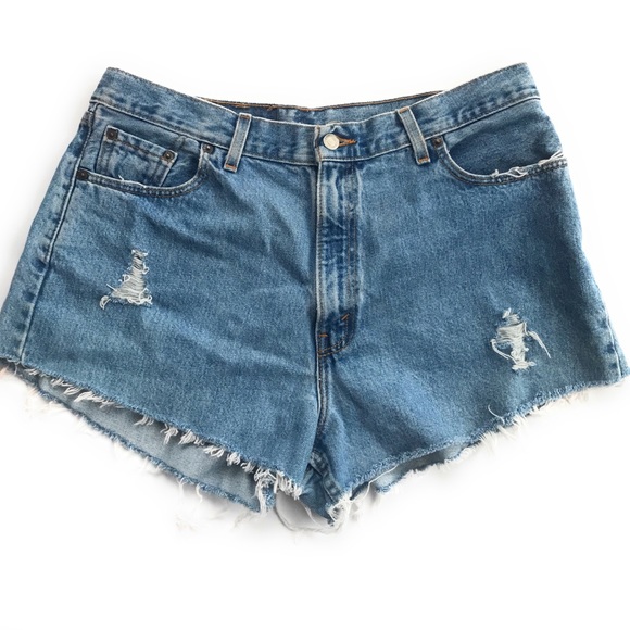 plus size levi shorts